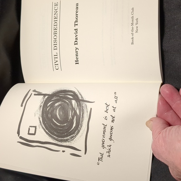 "Civil Disobedience" Henry David Thoreau Book of the Month Club 1996 - Picture 2 of 4